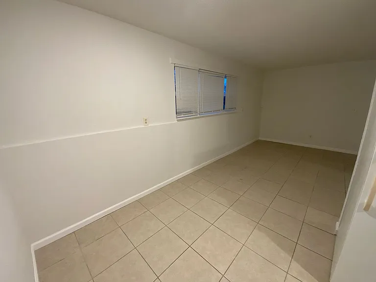 211 Snead Dr — Photo 8
