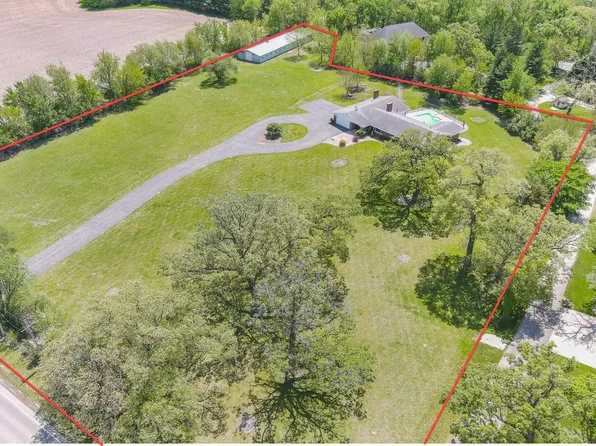 15600 Griswold Springs Rd, Plano, IL 60545