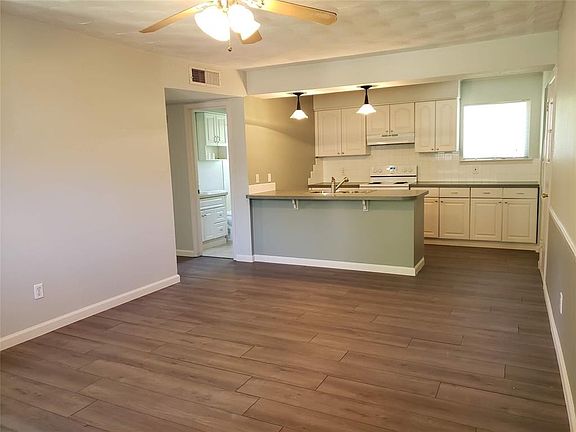 4th image of 737 Ponderosa Dr