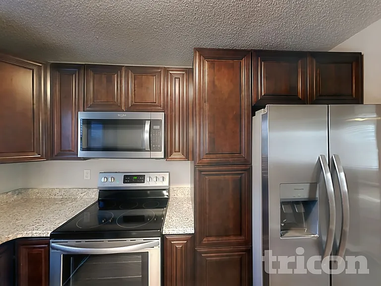 404 Remington Ct — Photo 5