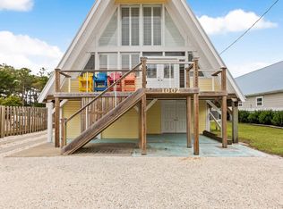 1002 S Lake Park Blvd, Carolina Beach, NC 28428