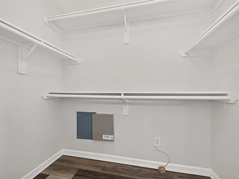 7242 Autumn Bluff Ln — Photo 28