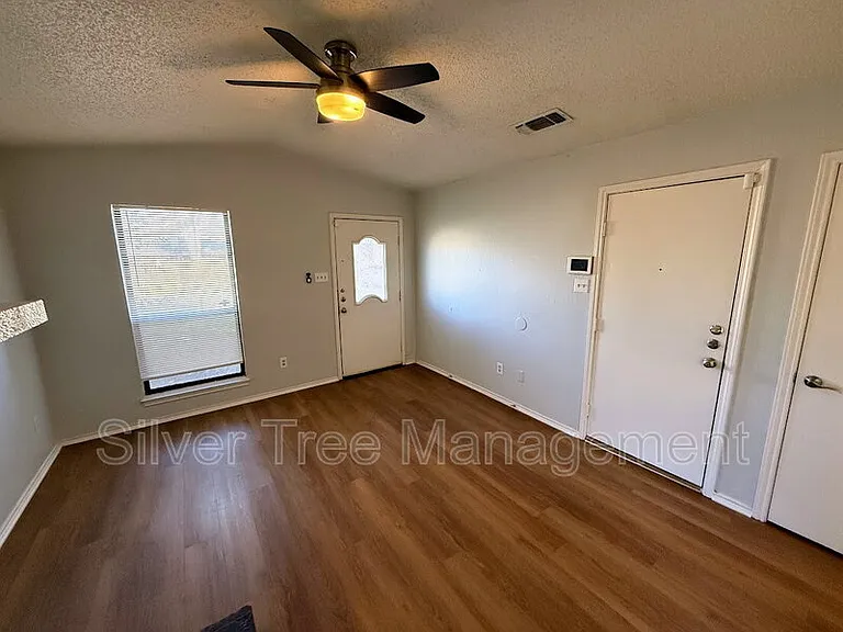 6847 S Creek Dr — Photo 4