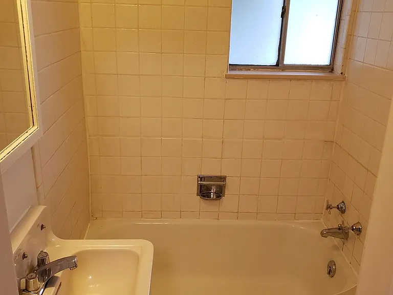 410 E Yampa St — Photo 18