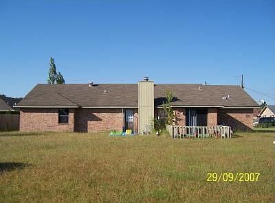 2nd image of 904 Lindwood Cir