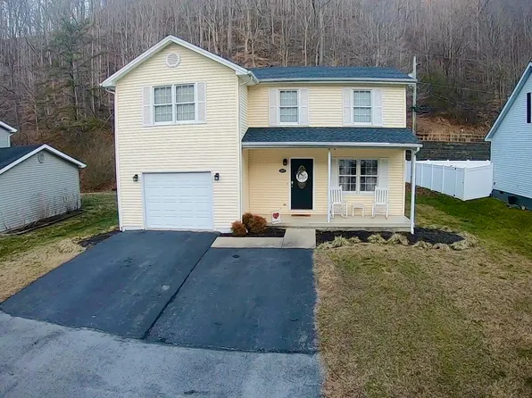 263 Cedar Hills Dr, Pikeville, KY 41501