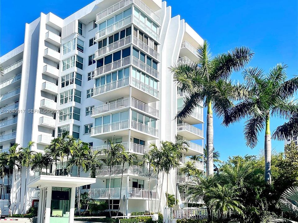 1st image of 607 Ocean Dr APT 3K