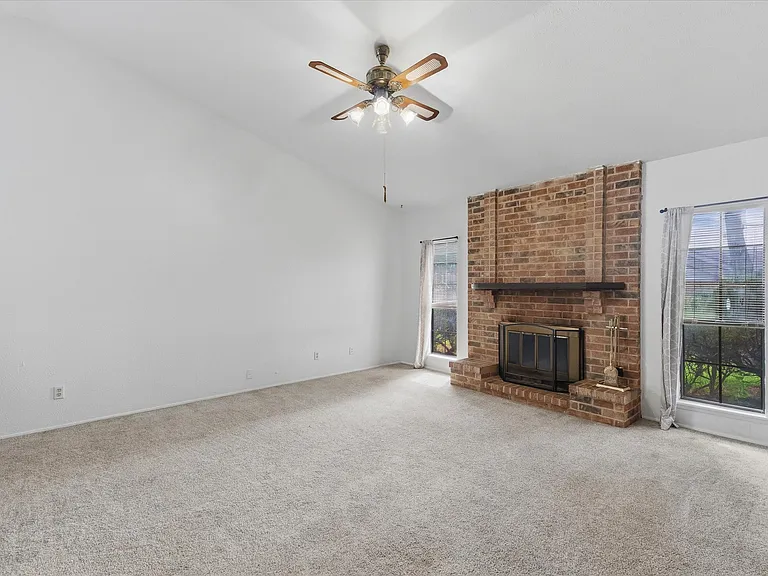 7612 Jerome Dr — Photo 9