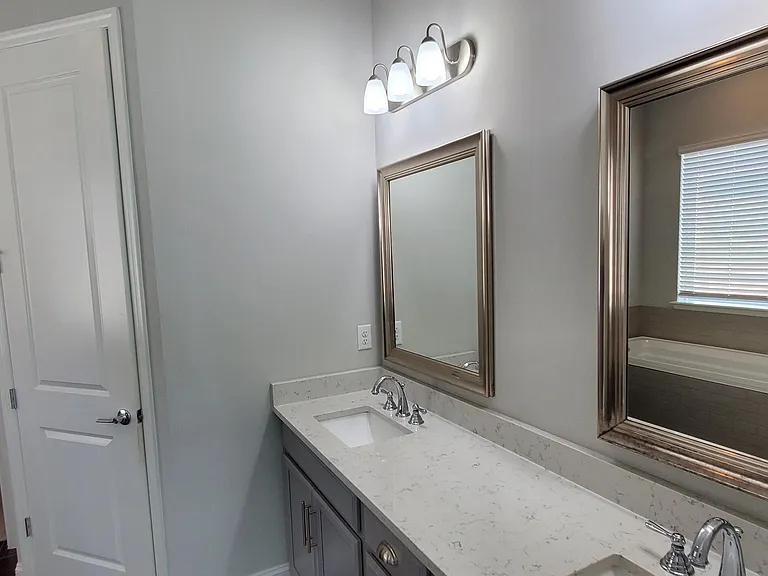 3173 Montilla Dr — Photo 26