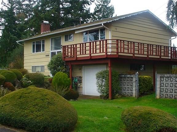 4th image of 22707 38th Ave W