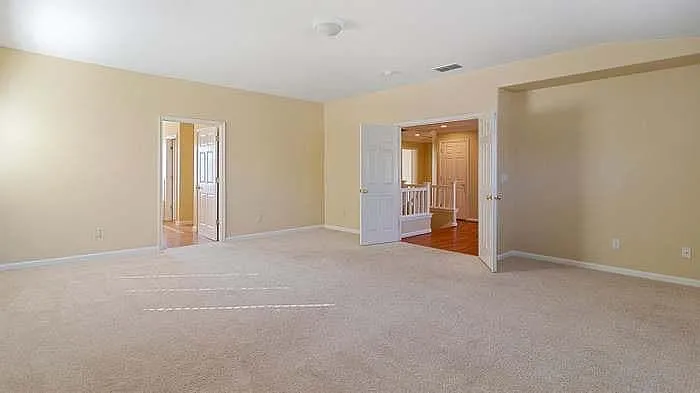 4594 Crabapple Ct — Photo 13
