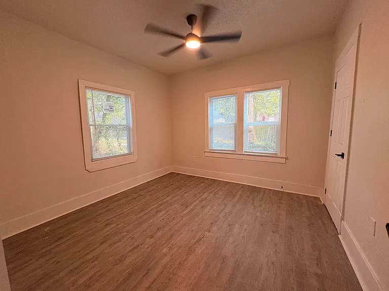 3011 Holmes St — Photo 12