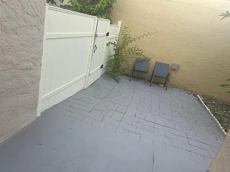 5765 Strawberry Lakes Cir — Photo 6