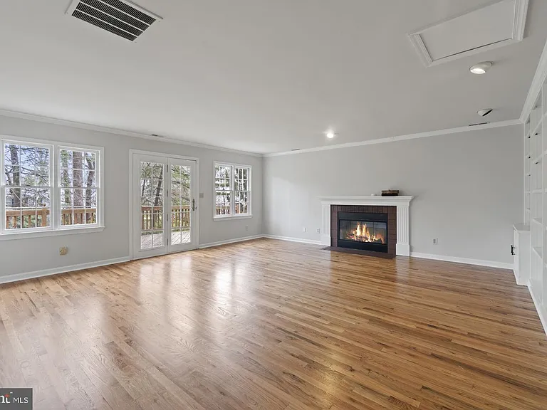 11817 Becket St — Photo 7