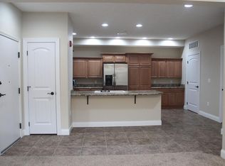 2502 N Webb Road #FL 2ND, Grand Island, NE 68803