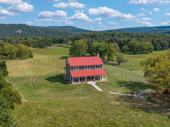 620 Tilthammer Mill Rd, Boyce, VA 22620