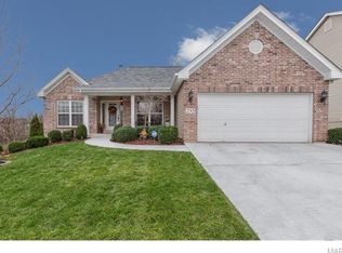 232 Magnolia Trace Dr, Ballwin, MO 63021