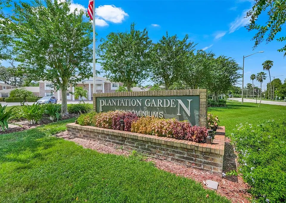 4224 Lake Underhill Rd #8B8