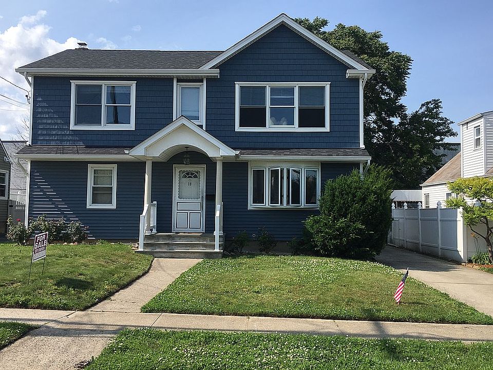 1st image of 19 Mineola Ave