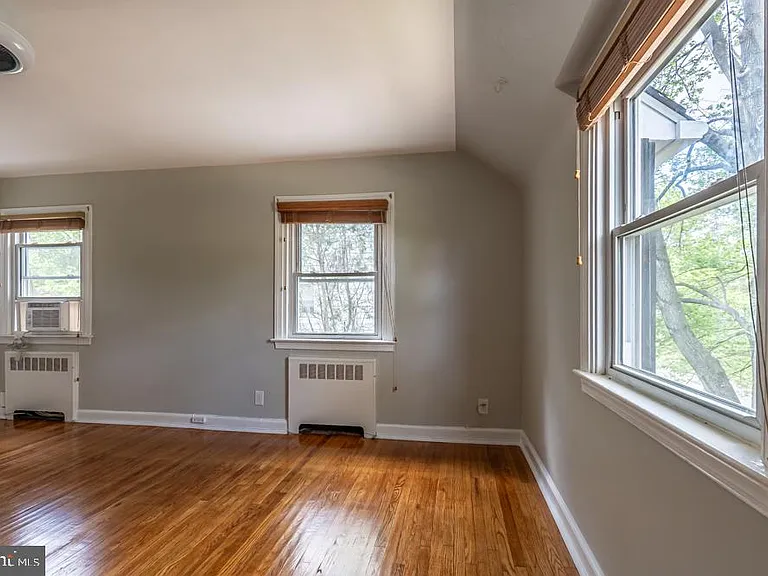 644 Meetinghouse Rd — Photo 28
