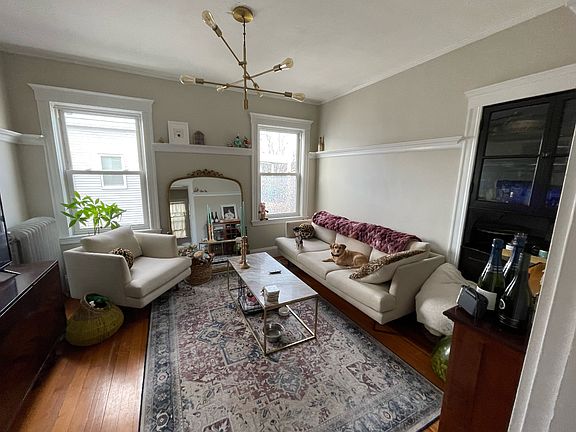 3rd image of 17 Germania St #3