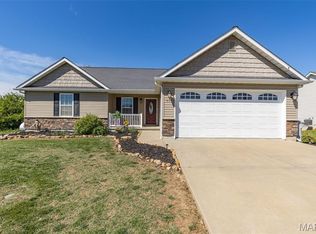 407 Northhaven Dr, Farmington, MO 63640
