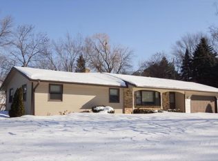 2500 Highland View Ln, Burnsville, MN 55337