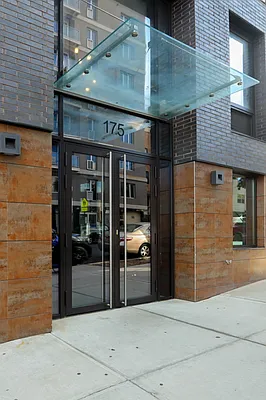 Rented by REZI | media 59