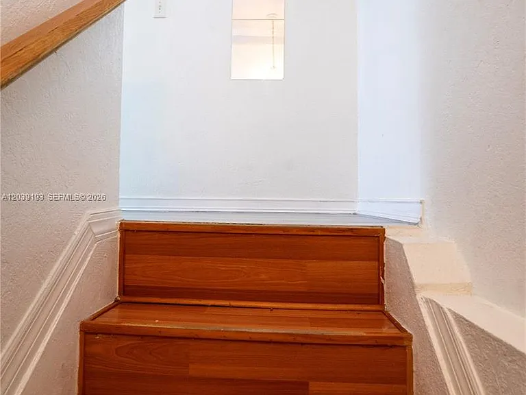 16990 NE 5th Ct #2 — Photo 4
