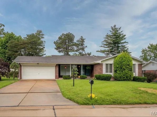 11523 Corlyn Dr, Saint Louis, MO 63138