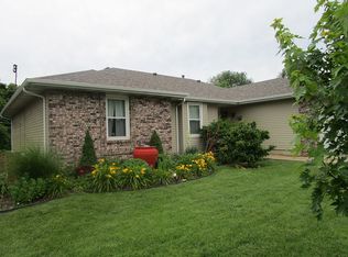 4334 S Holiday Ave, Springfield, MO 65810