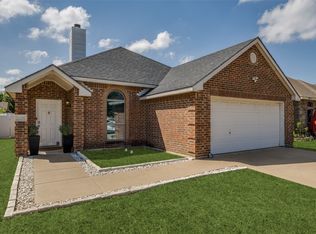 3339 Shining Light Dr, Dallas, TX 75228