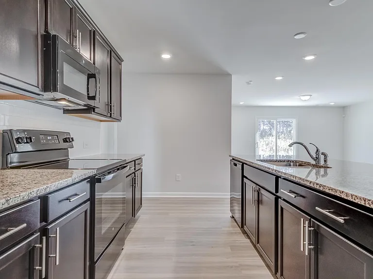 820 Bellewood Gardens Dr — Photo 13