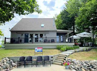 171 Windward Shore Rd, Horton, MI 49246