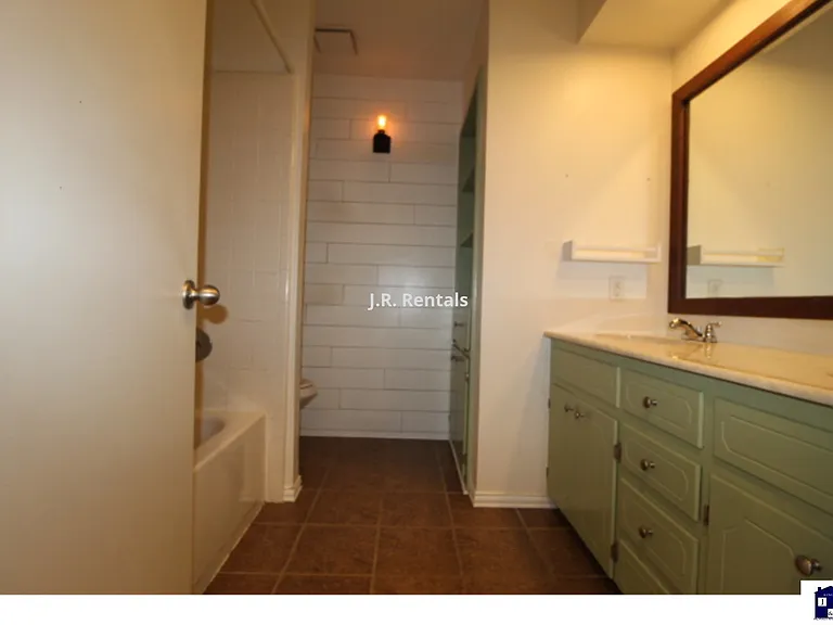 616 Manning Dr — Photo 12