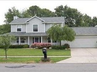 3846 Summit View Dr NE, Grand Rapids, MI 49525