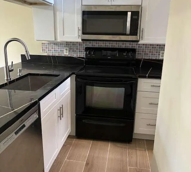 1088 Coral Club Dr #1088 — Photo 7