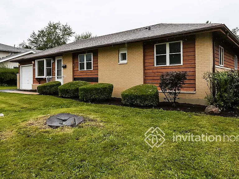 530 Norridge Ln — Photo 3