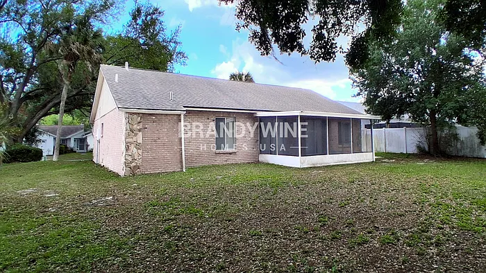 28305 International Ct — Photo 28