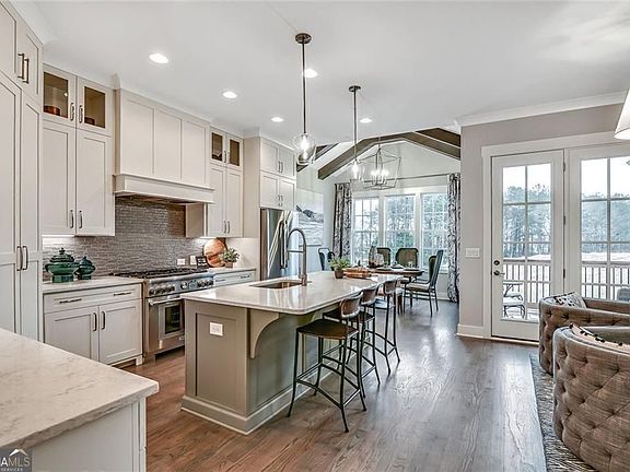 7th image of this home