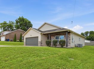 216 Woodsong Ln, Columbia, TN 38401