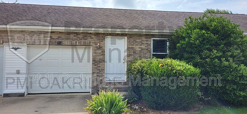 1st image of 755 Campbell Rd