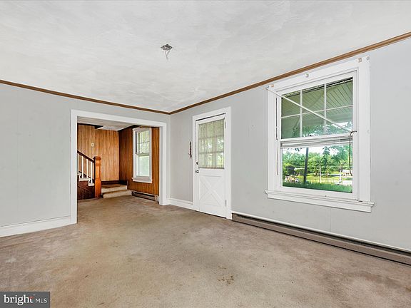 3rd image of 23419 Spire St