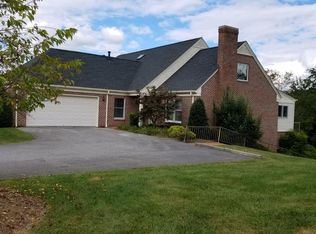 490 Court St APT 18, Abingdon, VA 24210