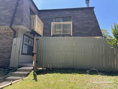 2301 W Michigan Ave APT 25, Pensacola, FL, 32526