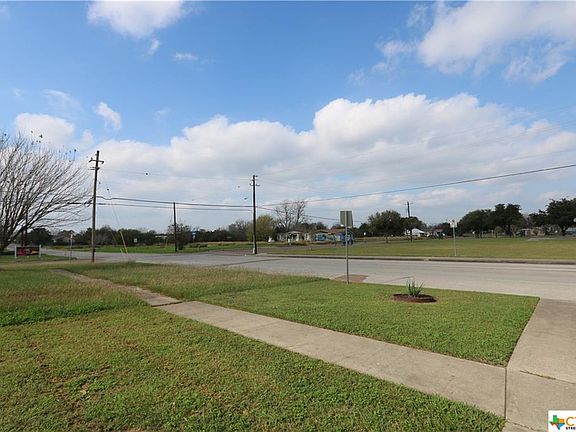 4th image of 2703 Pleasant Green Dr