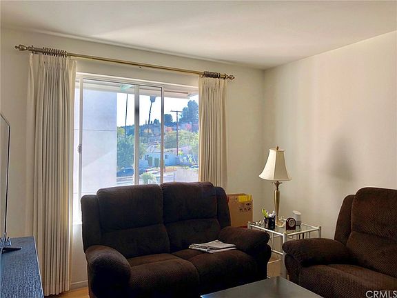 3rd image of 111 Marguerita Ave Unit 213