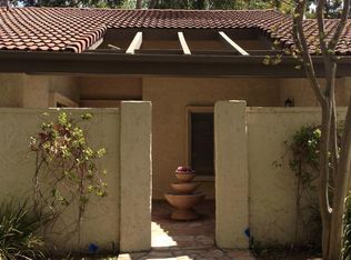 102 Rosehedge Ln, Oak Park, CA 91377