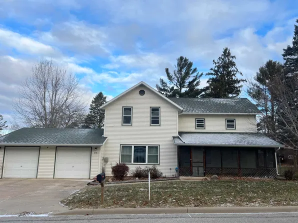 638 Union St, Manawa, WI 54949