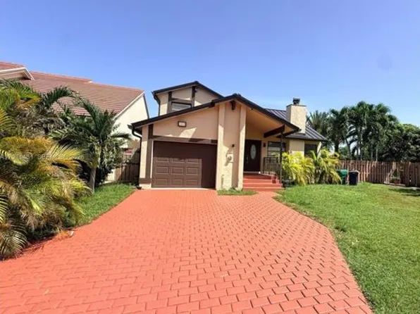 9645 SW 148th Pl, Miami, FL 33196
